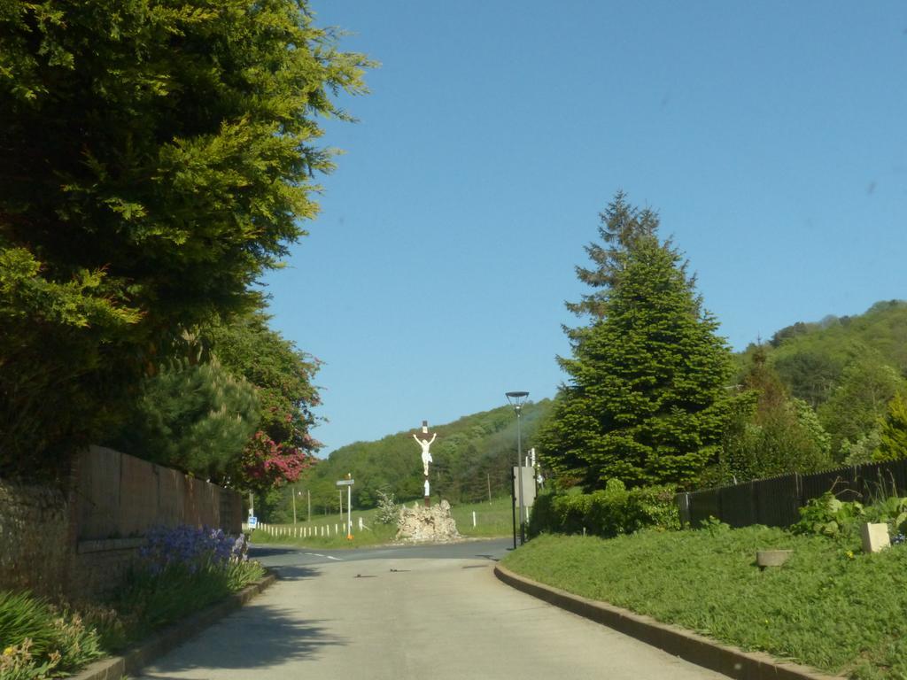 La Flore De Lys, Cottage Ideal Pour 2 Adultes Et 2 Enfants Saint-Jouin-Bruneval Ruang foto