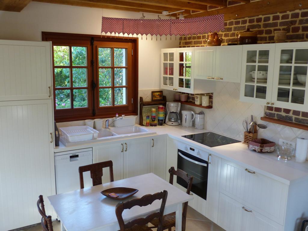 La Flore De Lys, Cottage Ideal Pour 2 Adultes Et 2 Enfants Saint-Jouin-Bruneval Ruang foto