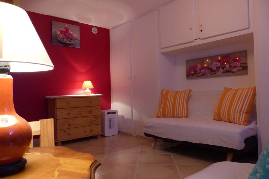 La Flore De Lys, Cottage Ideal Pour 2 Adultes Et 2 Enfants Saint-Jouin-Bruneval Bagian luar foto